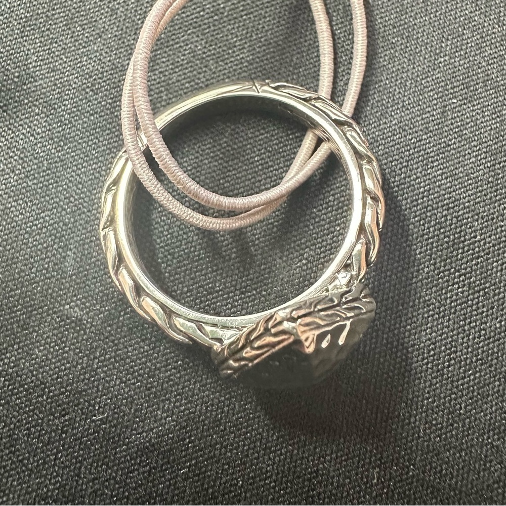 John Hardy NWT silver hammered ring size 7 box and pouch new - Christmas gift - Picture 4 of 7
